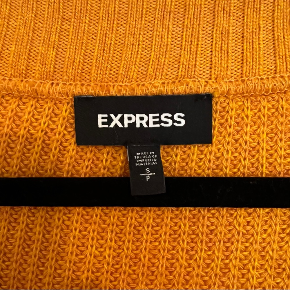 Express Cropped Sweater - Picture 5 of 7